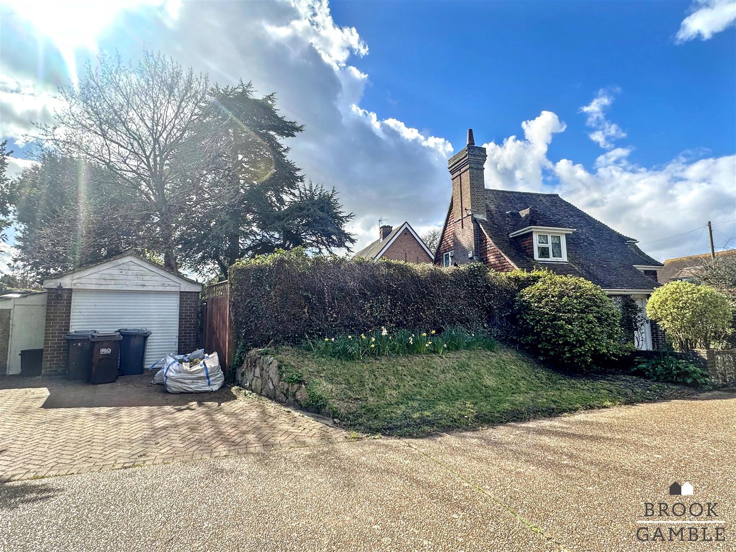 2 Bedroom House. Church Street in Eastbourne,  3